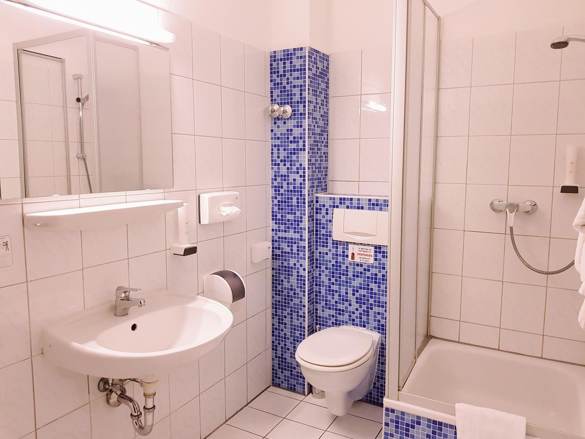 Hotel Dormir Moers Kültér fotó